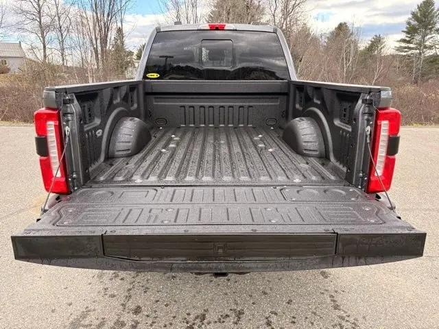 2025 Ford F-350 LARIAT