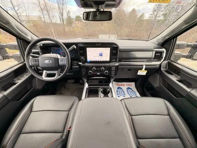 2025 Ford F-350 LARIAT