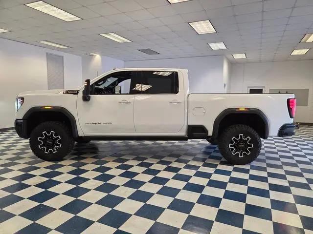 2024 GMC Sierra 2500HD 4WD Crew Cab Standard Bed AT4X