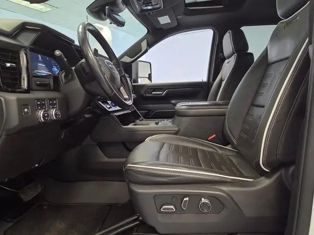 2024 GMC Sierra 2500HD 4WD Crew Cab Standard Bed AT4X