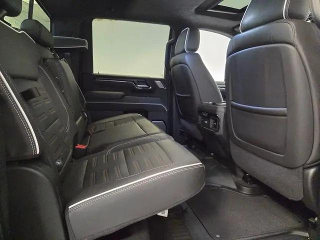 2024 GMC Sierra 2500HD 4WD Crew Cab Standard Bed AT4X