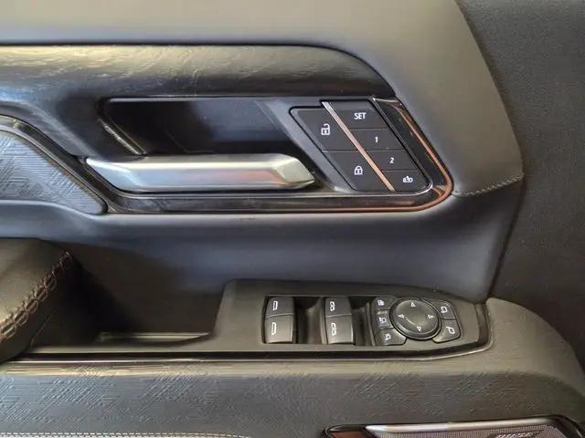 2024 GMC Sierra 2500HD 4WD Crew Cab Standard Bed AT4X