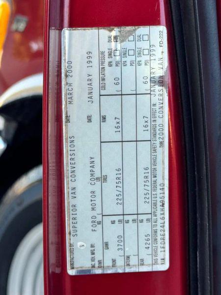 1999 Ford E-250 Base