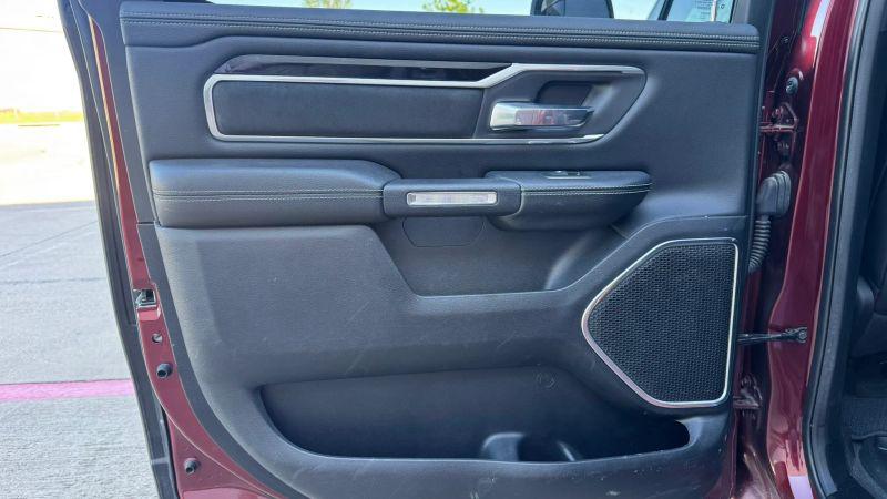 2019 Ram 1500 Laramie Crew Cab 4x2 5'7" Box