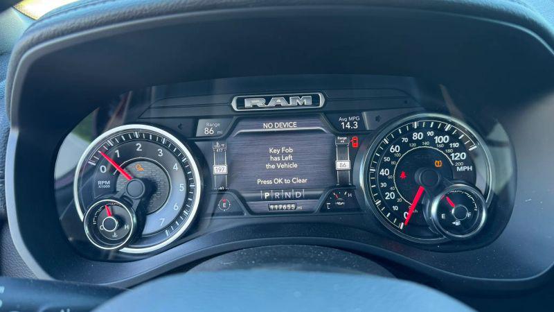 2019 Ram 1500 Laramie Crew Cab 4x2 5'7" Box