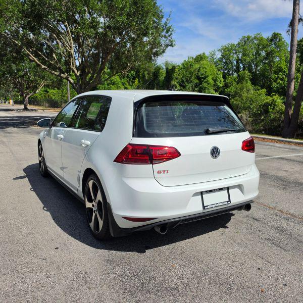 2017 Volkswagen Golf GTI S 4-Door