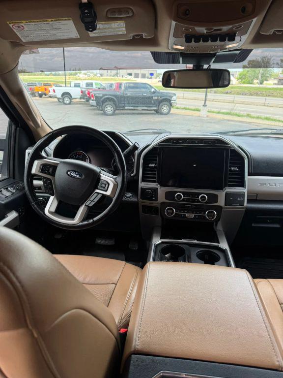 2022 Ford F-350 LARIAT