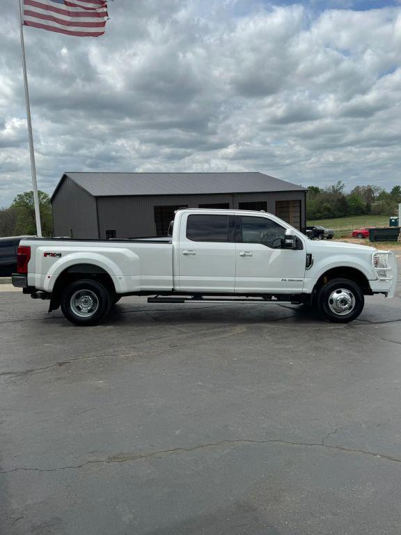 2022 Ford F-350 LARIAT