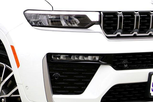 2026 Jeep Grand Cherokee Summit 4x4