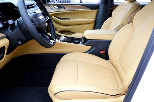 2026 Jeep Grand Cherokee Summit 4x4