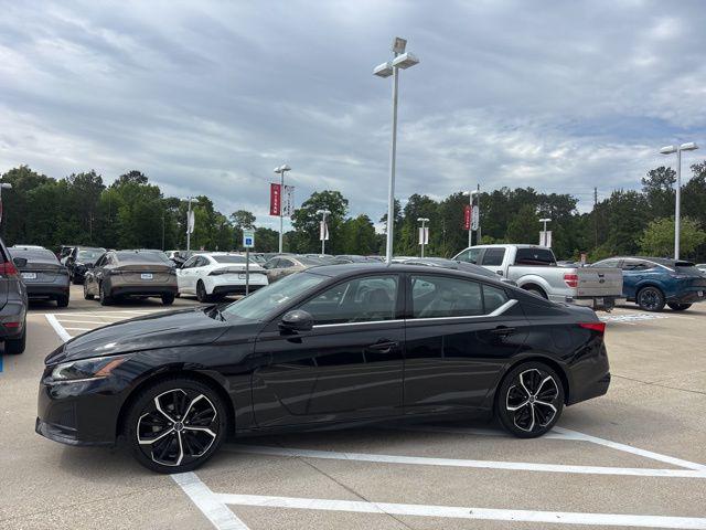2024 Nissan Altima SR FWD