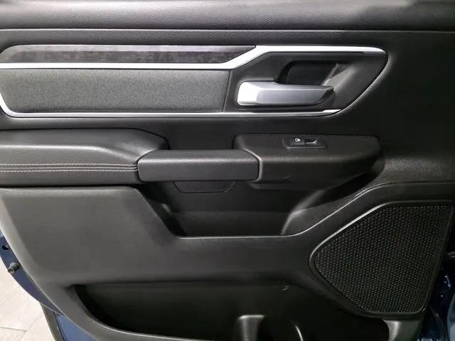 2023 Ram 1500 Big Horn Crew Cab 4x4 5'7" Box