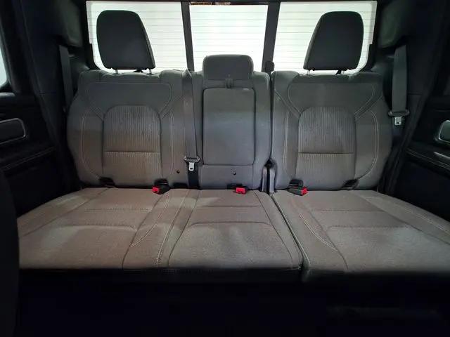 2023 Ram 1500 Big Horn Crew Cab 4x4 5'7" Box