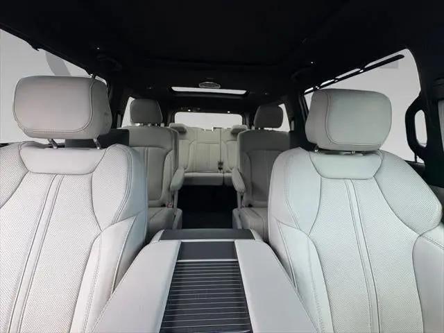2026 Jeep Grand Wagoneer Limited Altitude 4x4