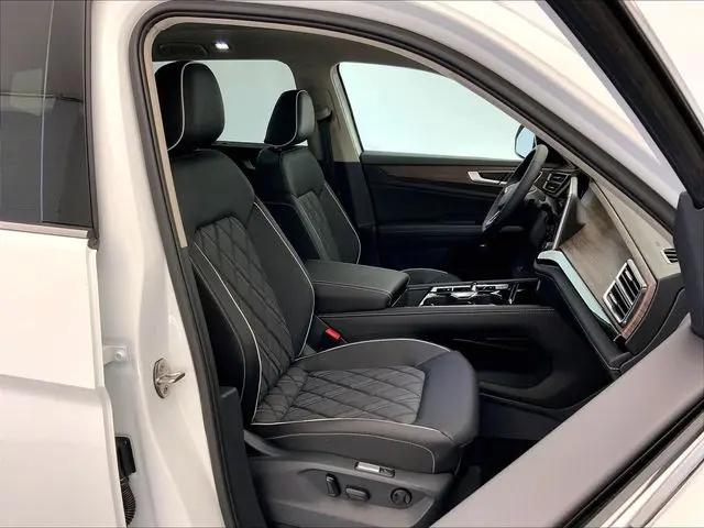 2026 Volkswagen Atlas SEL Premium R-Line
