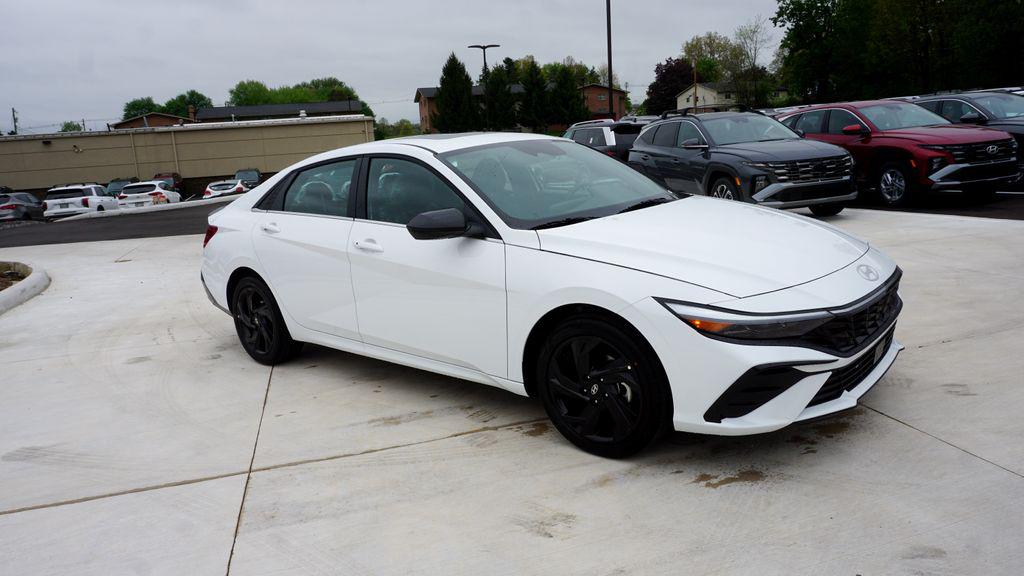 2026 Hyundai Elantra SEL Sport Premium
