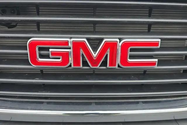 2025 GMC Savana Cutaway Work Van