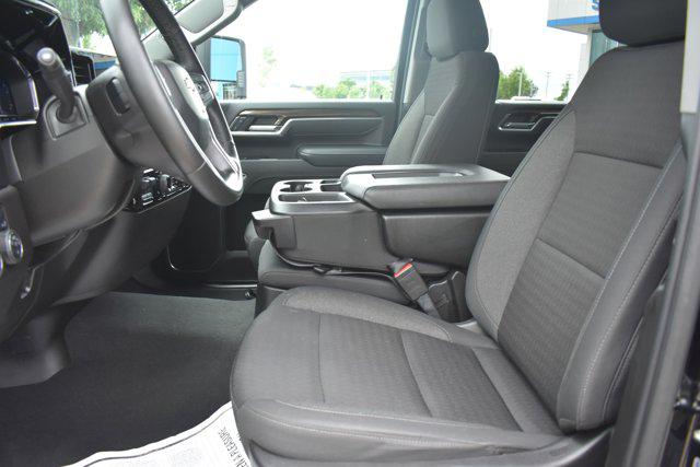 2025 Chevrolet Silverado 3500HD 4WD Crew Cab Long Bed LT