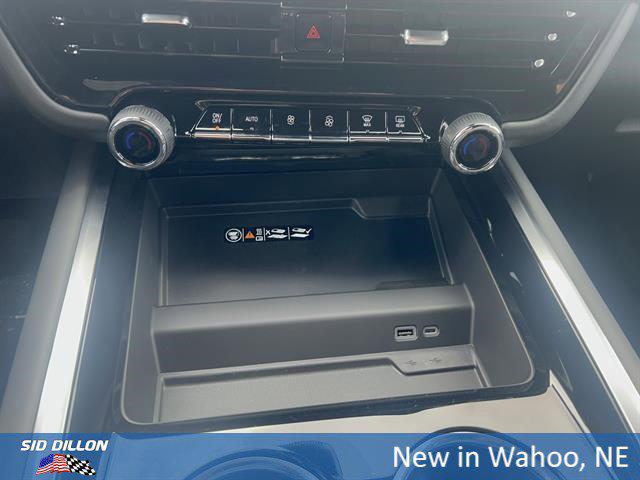 2026 Chevrolet Suburban RST, 4WD