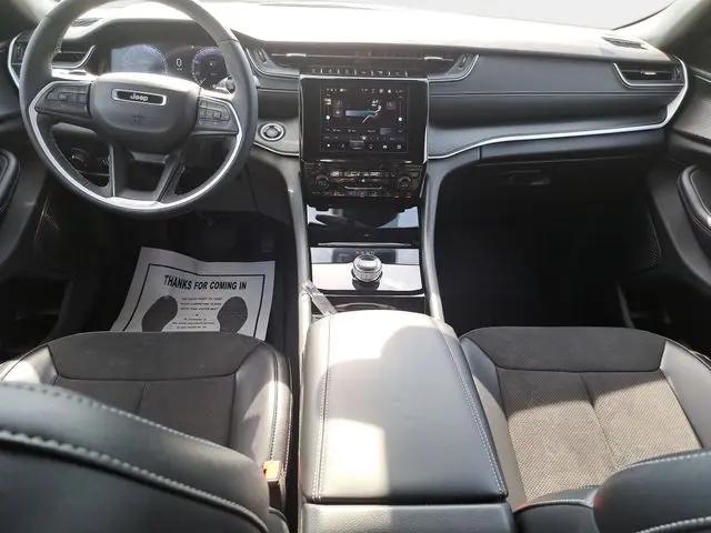 2023 Jeep Grand Cherokee Altitude 4x2