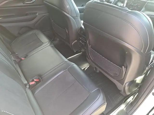 2023 Jeep Grand Cherokee Altitude 4x2