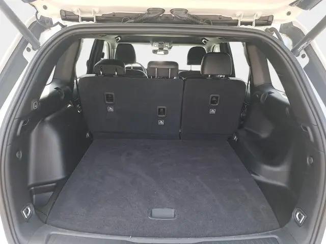 2023 Jeep Grand Cherokee Altitude 4x2