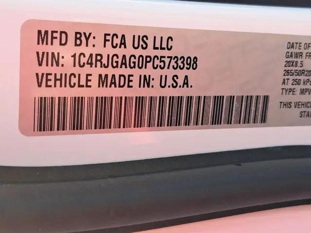 2023 Jeep Grand Cherokee Altitude 4x2