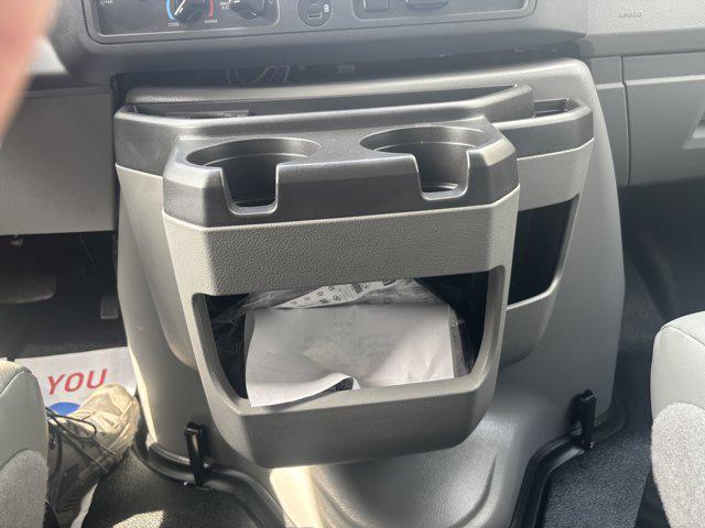 2026 Ford E-350 Cutaway E-350 DRW 158" WB