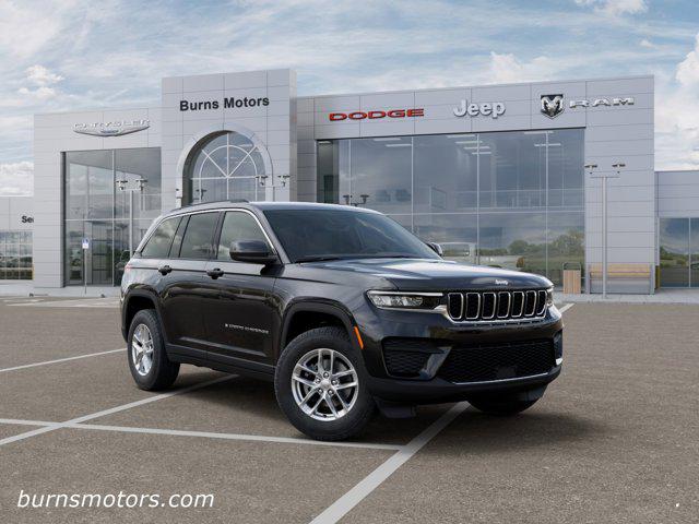 2026 Jeep Grand Cherokee Laredo 4x2