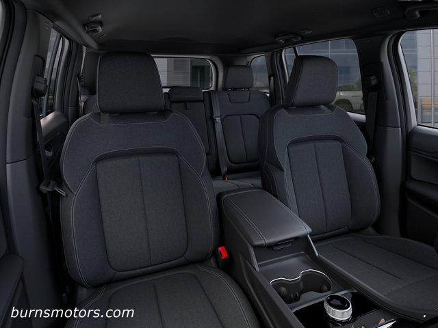 2026 Jeep Grand Cherokee Laredo 4x2