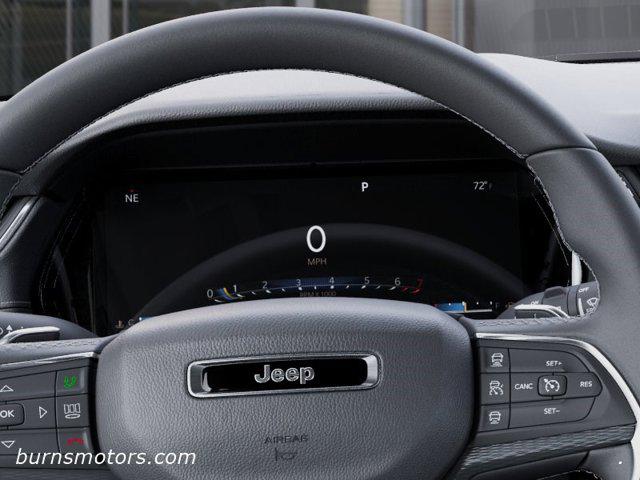 2026 Jeep Grand Cherokee Laredo 4x2