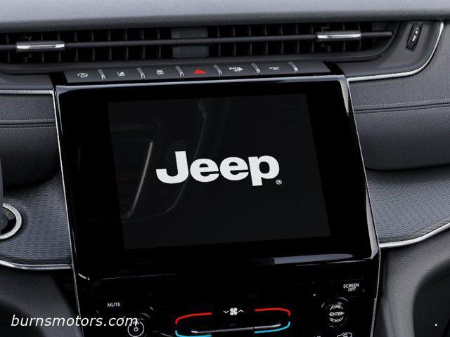 2026 Jeep Grand Cherokee Laredo 4x2