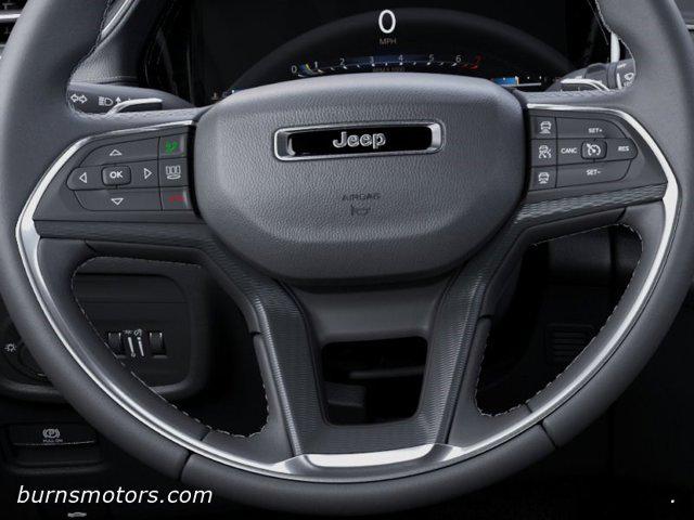 2026 Jeep Grand Cherokee Laredo 4x2