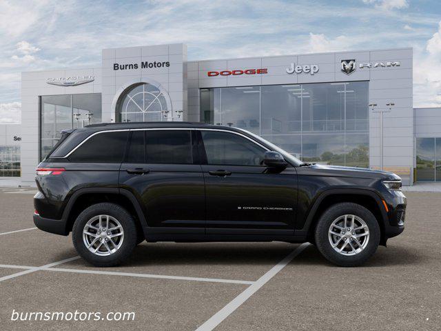 2026 Jeep Grand Cherokee Laredo 4x2