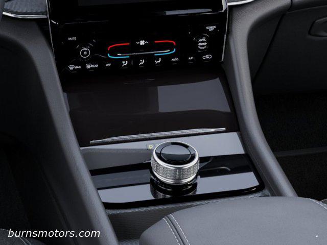 2026 Jeep Grand Cherokee Laredo 4x2