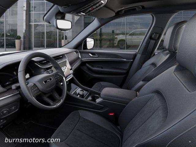 2026 Jeep Grand Cherokee L Altitude 4x2
