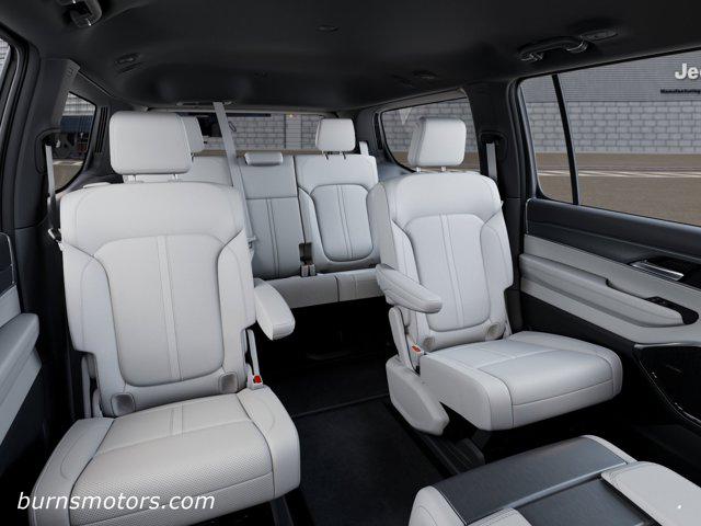 2026 Jeep Grand Wagoneer 4x2