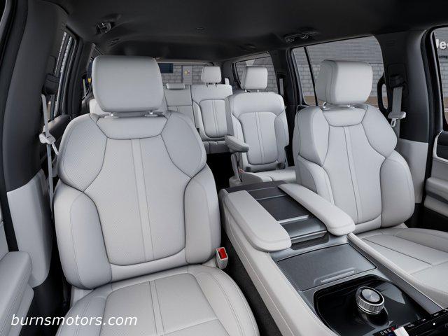 2026 Jeep Grand Wagoneer 4x2