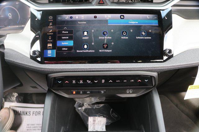 2026 Jeep Cherokee Laredo 4x4
