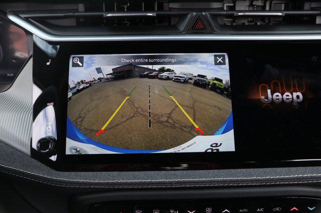 2026 Jeep Cherokee Laredo 4x4