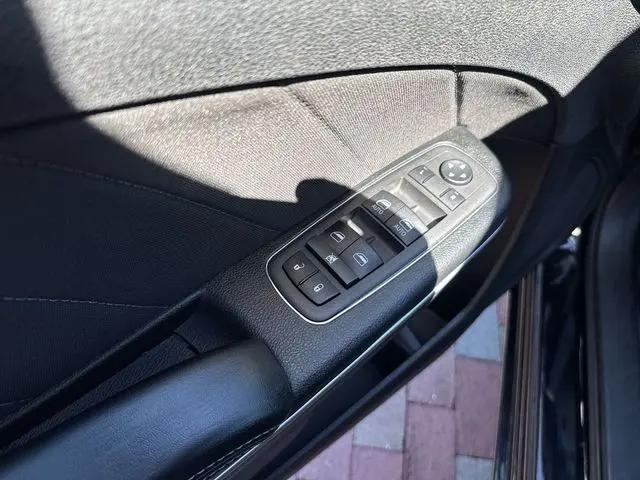 2022 Dodge Charger SXT RWD
