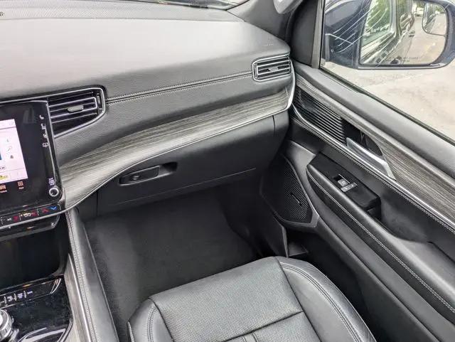 2024 Jeep Wagoneer Series II 4x2
