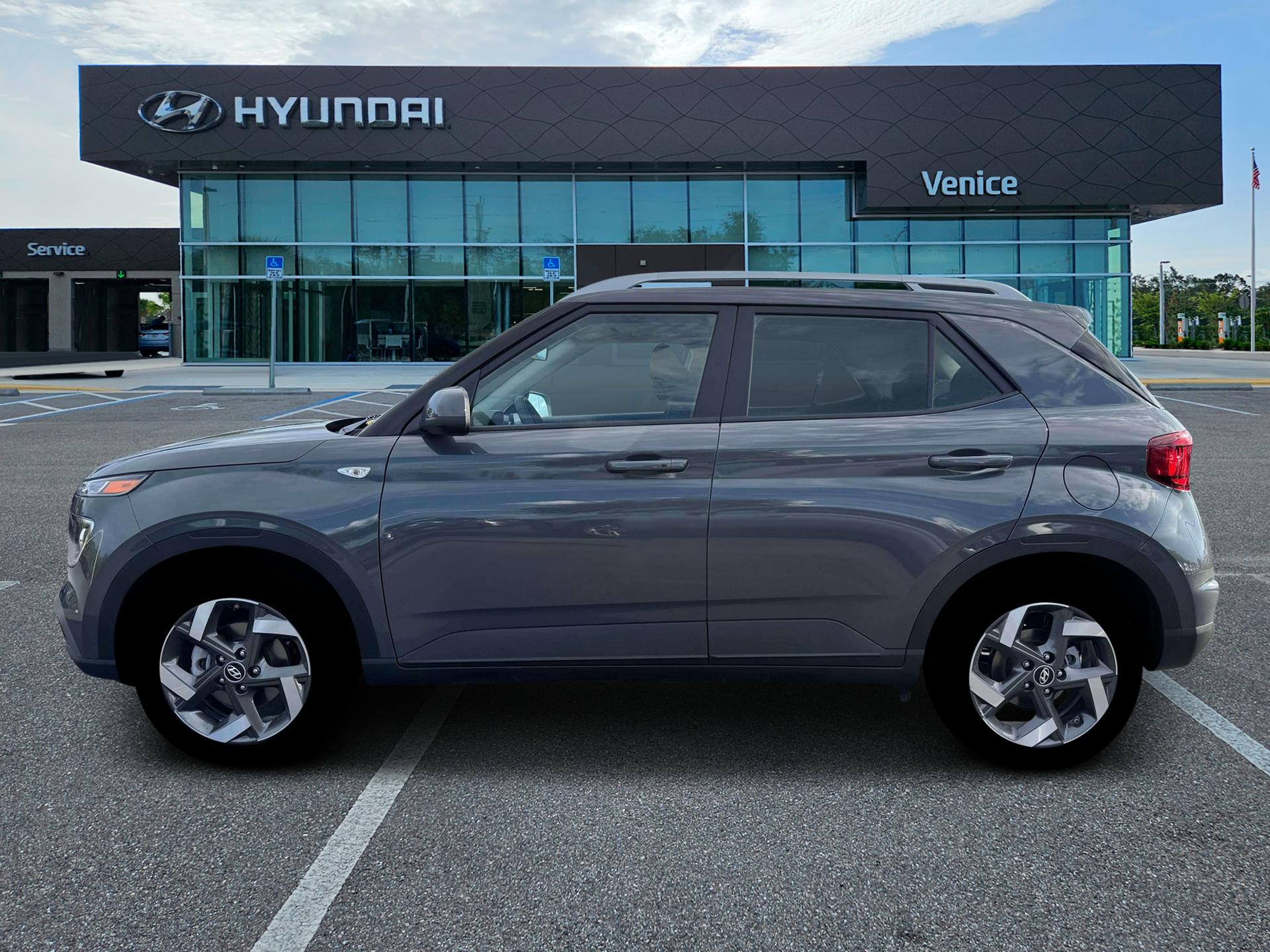 2026 Hyundai VENUE SEL - Image 3