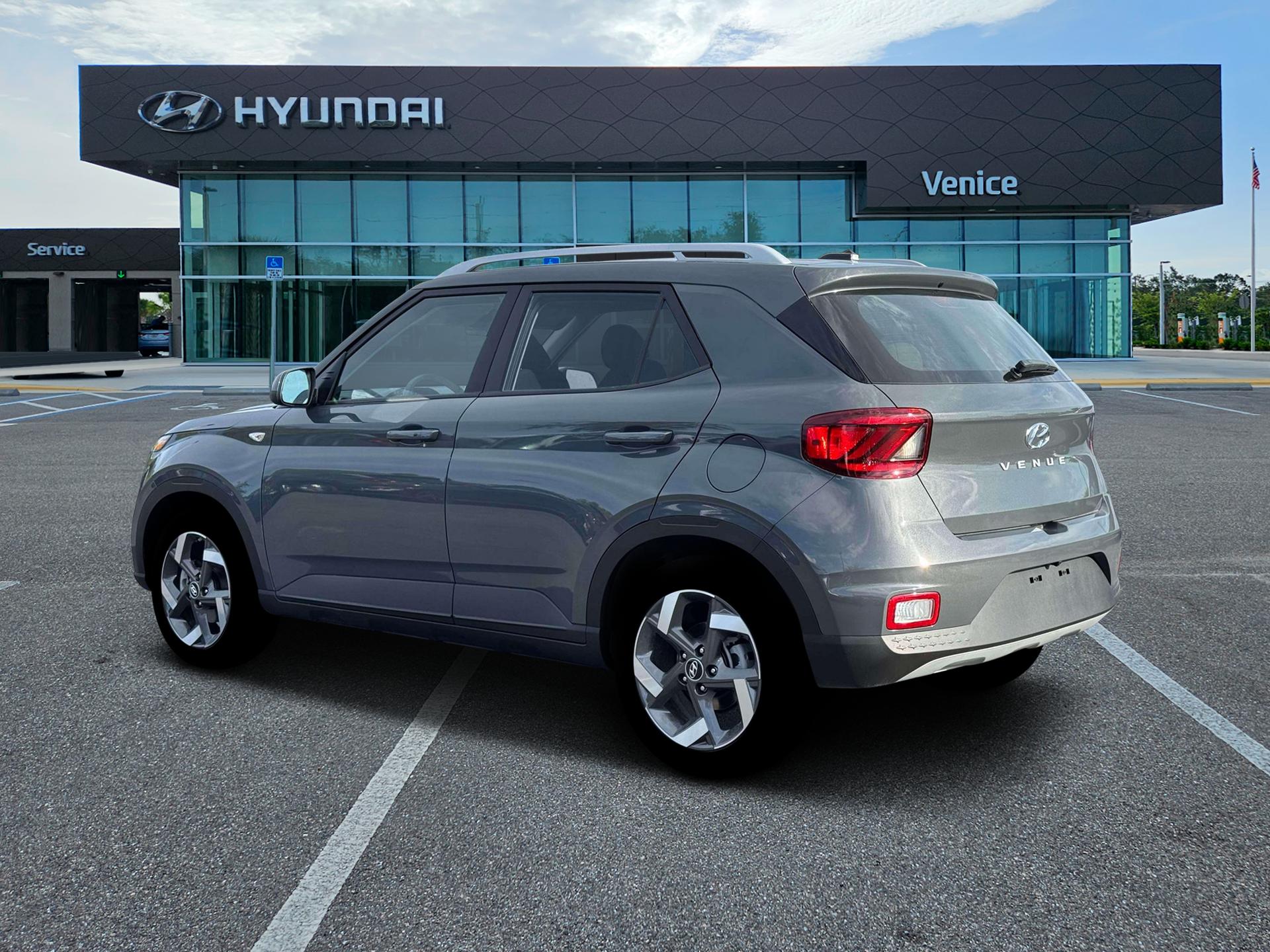 2026 Hyundai VENUE SEL - Image 4