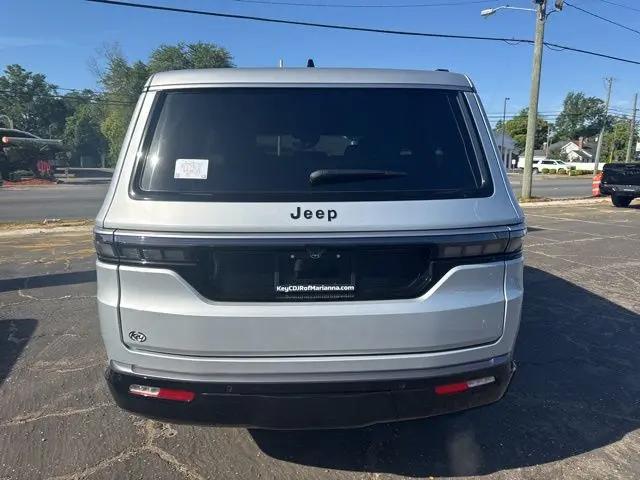2026 Jeep Grand Wagoneer 4x2