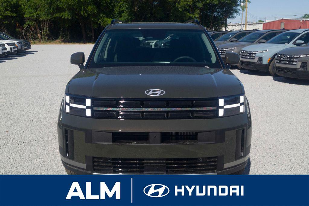 New 2026 Green HYUNDAI Limited FWD image 3