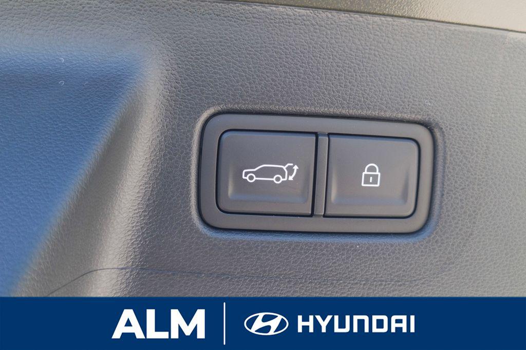 New 2026 Green HYUNDAI Limited FWD image 9