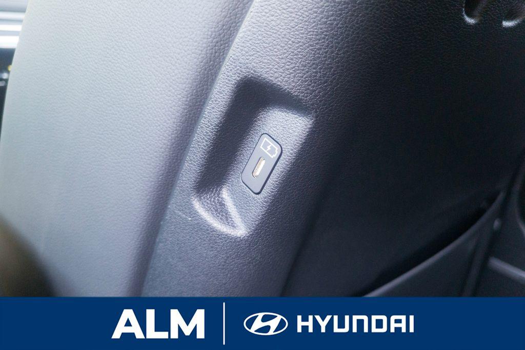 New 2026 Green HYUNDAI Limited FWD image 19