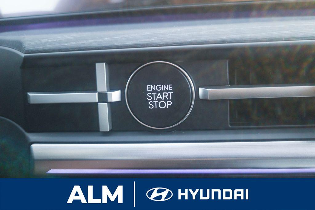New 2026 Green HYUNDAI Limited FWD image 27