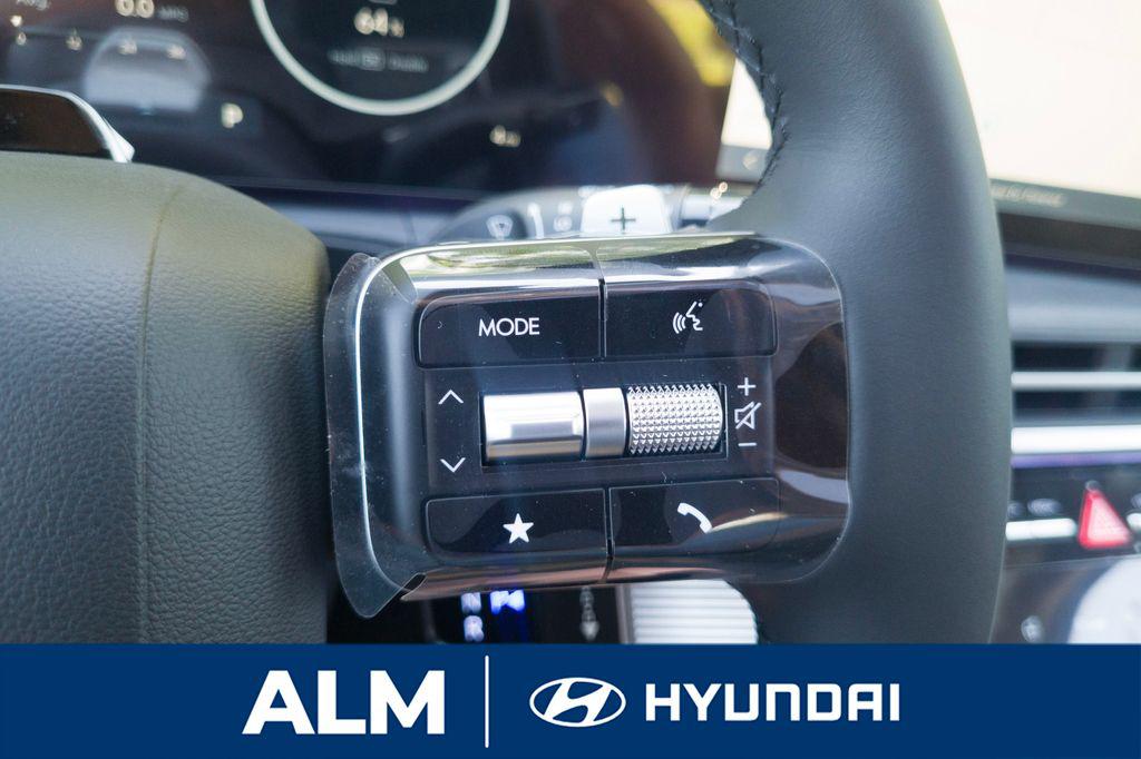 New 2026 Green HYUNDAI Limited FWD image 29